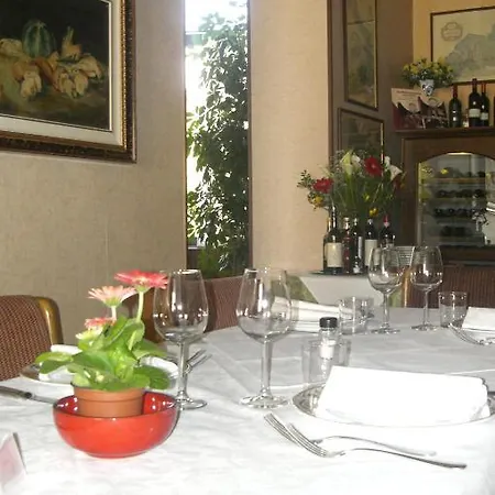 Alpino Hotel 3*